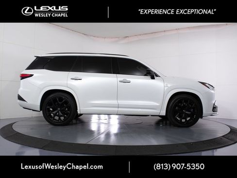 Used 2025 Lexus TX 350 AWD image 3