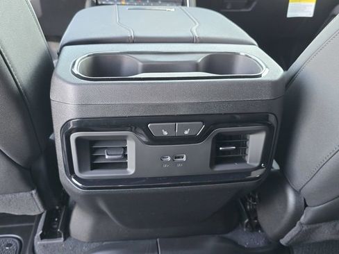 New 2025 GMC Sierra 2500 AT4 w/ AT4 Premium Plus Package image 22