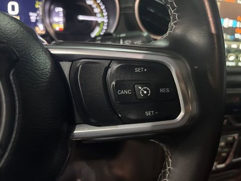 Used 2021 Jeep Wrangler Unlimited Sahara AWD/4WD image 22