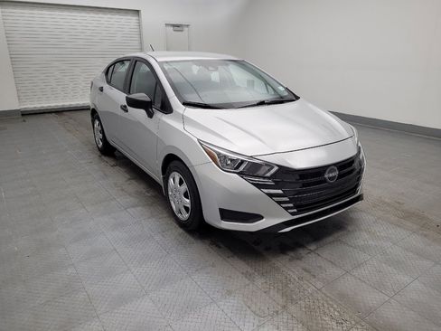 Used 2024 Nissan Versa S w/ Trunk Package image 13
