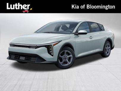 New 2025 Kia K4 LXS