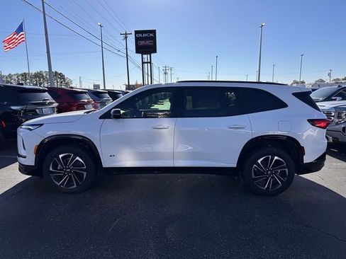 New 2026 Buick Enclave Sport Touring w/ Super Cruise Package image 7