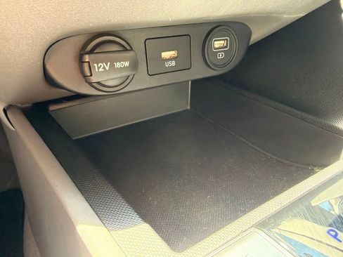 Used 2023 Hyundai Elantra SEL FWD image 24