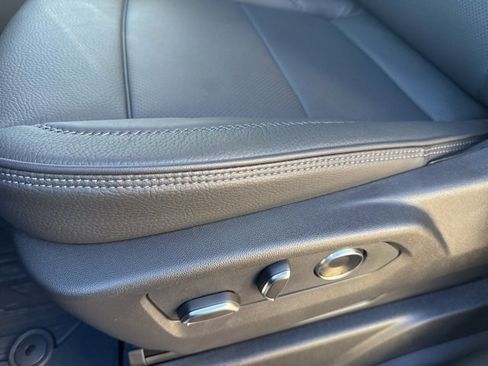 New 2026 GMC Yukon Denali w/ Denali Reserve Package image 15