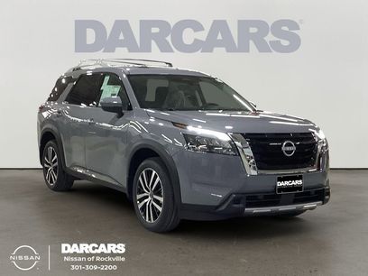 New 2025 Nissan Pathfinder Platinum w/ Cargo Package