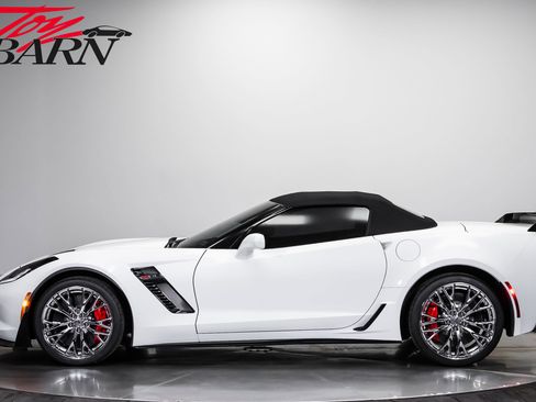 Used 2016 Chevrolet Corvette Z06 w/ 3LZ Preferred Equipment Group RWD image 10