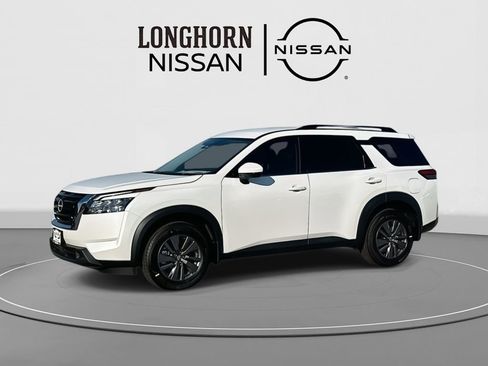 New 2025 Nissan Pathfinder SV w/ Cargo Package image 3