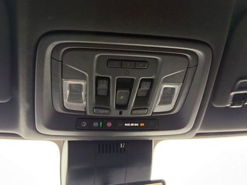 Used 2023 Chevrolet Silverado 1500 High Country w/ Technology Package image 41