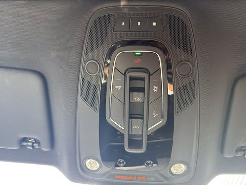 Used 2020 Audi Q5 2.0T Premium w/ Convenience Package image 36