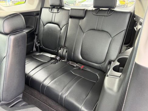 Certified 2024 Honda Pilot Elite image 9
