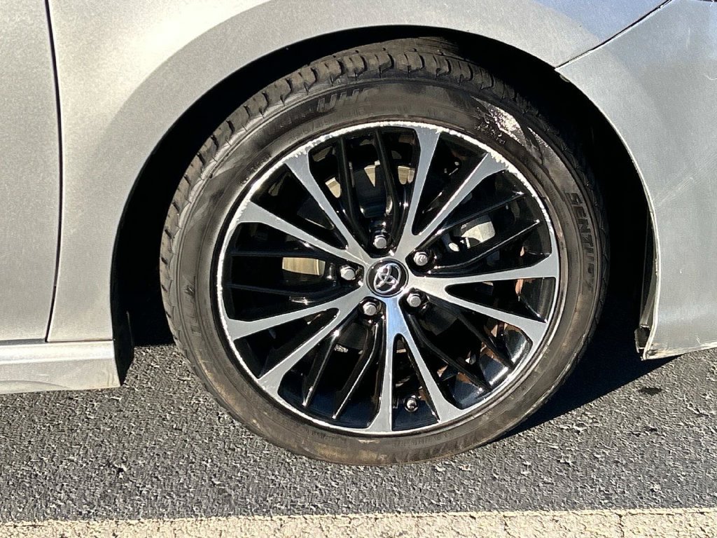 Used 2018 Toyota Camry SE FWD image 10