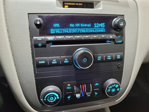 Used 2008 Chevrolet Impala LT w/ Luxury Edition Package image 25