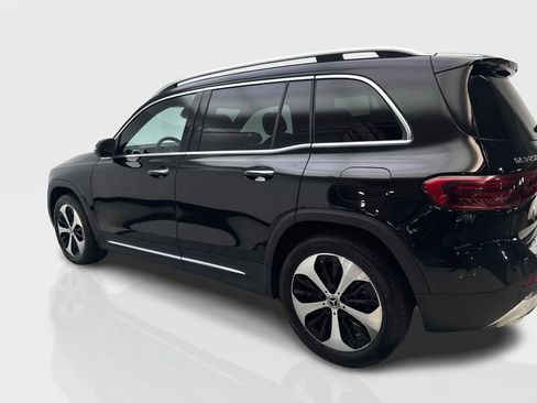 Used 2025 Mercedes-Benz GLB 250 4MATIC image 14