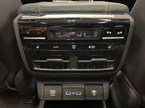 Certified 2024 Acura MDX SH-AWD w/ Advance Package image 16