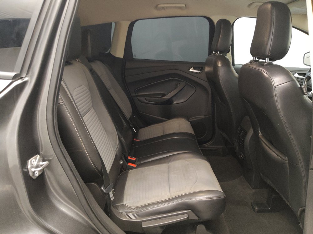Used 2019 Ford Escape SE FWD image 19