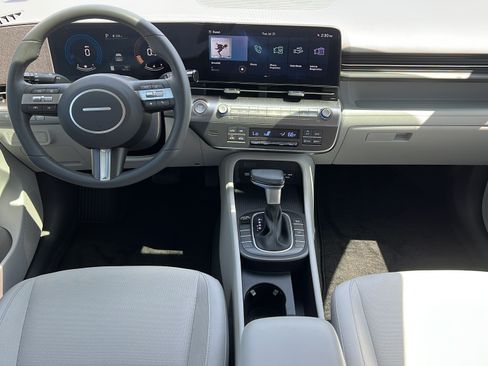 Certified 2024 Hyundai Kona SEL FWD image 10