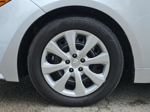 Certified 2026 Toyota Corolla LE FWD image 21