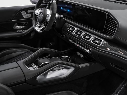 Used 2023 Mercedes-Benz GLS 63 AMG 4MATIC image 24