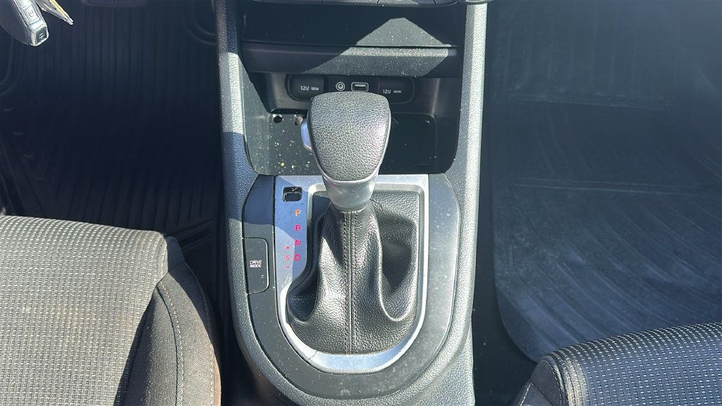 Used 2020 Kia Forte LXS FWD image 26