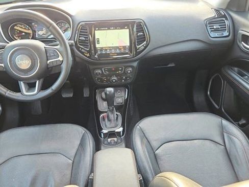 Used 2017 Jeep Compass Limited AWD/4WD image 9