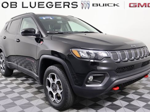 Used 2022 Jeep Compass Trailhawk w/ Sun and Sound Group AWD/4WD image 1