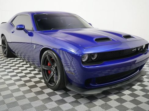 Used 2020 Dodge Challenger SRT Hellcat RWD image 9