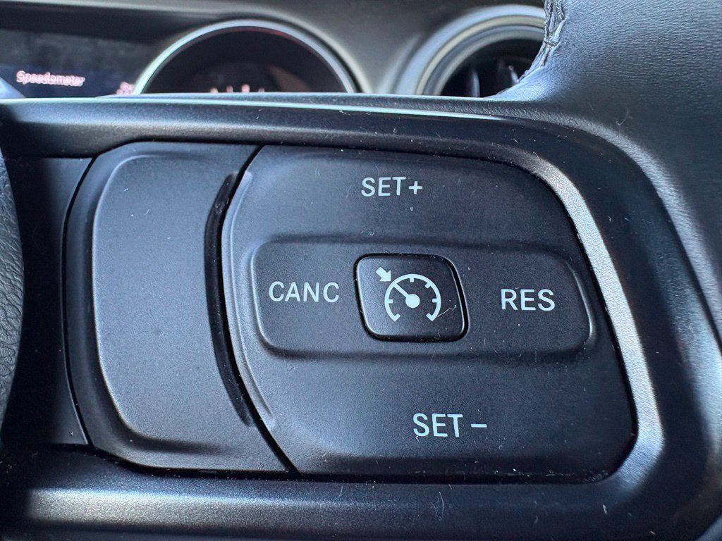 Used 2018 Jeep Wrangler Unlimited Sport S AWD/4WD image 34