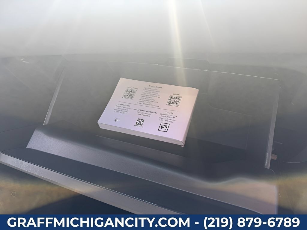 Used 2023 Chevrolet Equinox LT w/ Driver Convenience Package AWD/4WD image 36