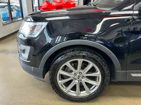 Used 2016 Ford Explorer Limited image 6