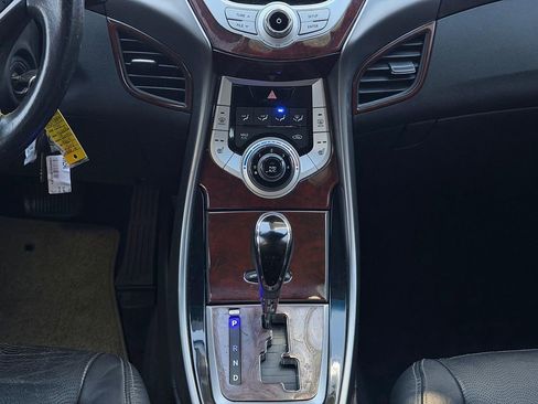 Used 2011 Hyundai Elantra Limited image 11