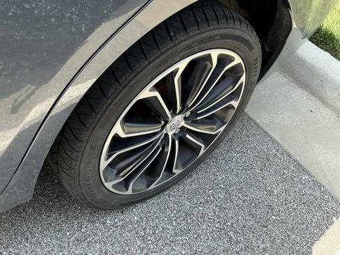 Used 2014 Toyota Corolla S FWD image 18