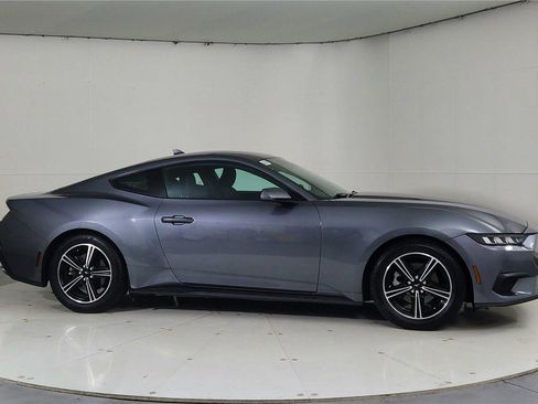 Used 2024 Ford Mustang Coupe image 8