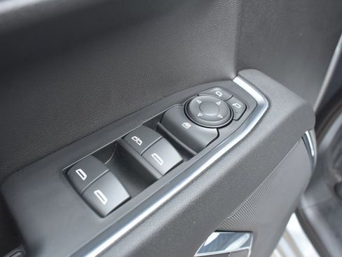 Used 2023 Chevrolet Silverado 1500 LT AWD/4WD image 15
