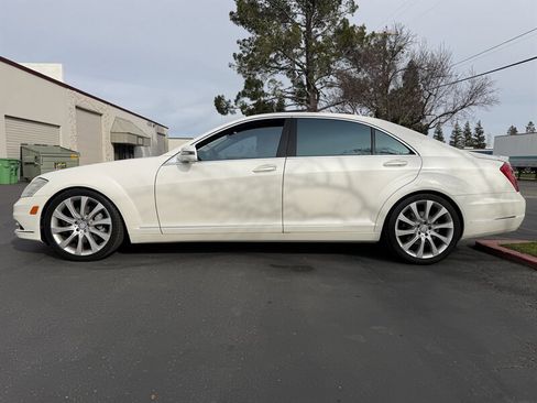 Used 2013 Mercedes-Benz S 550 image 8