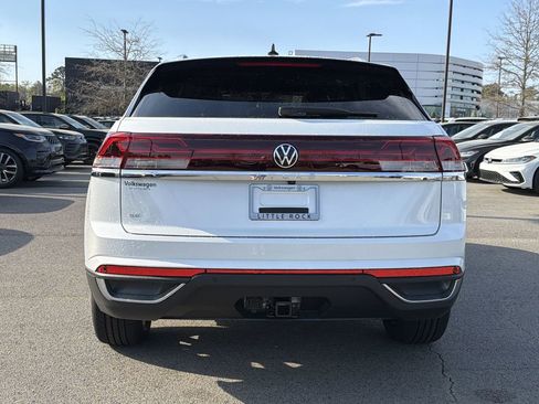 New 2026 Volkswagen Atlas Cross Sport SE FWD image 4