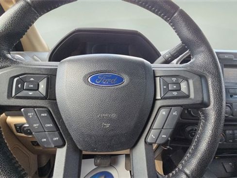 Used 2016 Ford F150 XLT w/ Equipment Group 301A Mid image 11