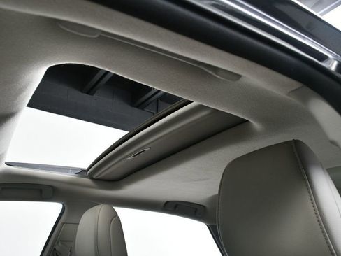 Used 2013 Toyota Avalon XLE Premium FWD image 6