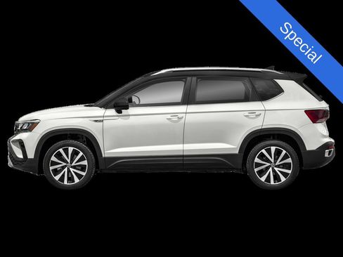 Used 2024 Volkswagen Taos SE image 25