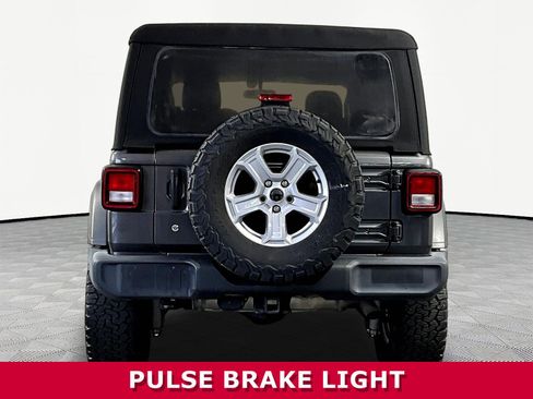 Used 2018 Jeep Wrangler Sport AWD/4WD image 5