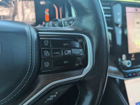 Used 2022 Jeep Grand Wagoneer Series II w/ Convenience Group III image 14