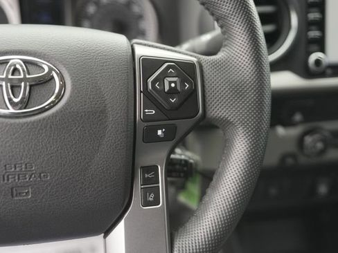 Used 2020 Toyota Tacoma SR5 image 23