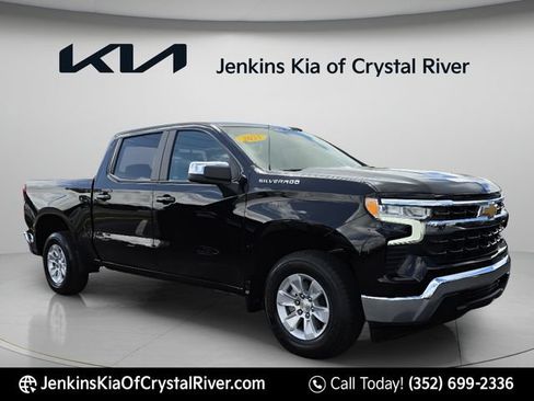 Used 2025 Chevrolet Silverado 1500 LT RWD image 2
