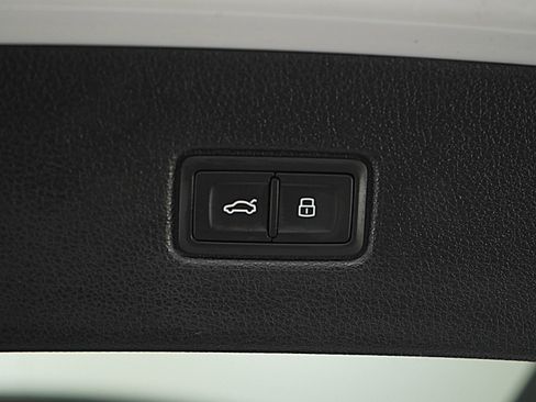 Used 2021 Audi Q7 3.0T Premium Plus image 18