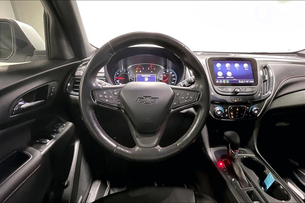 Used 2022 Chevrolet Equinox RS w/ RS Leather Package FWD image 6