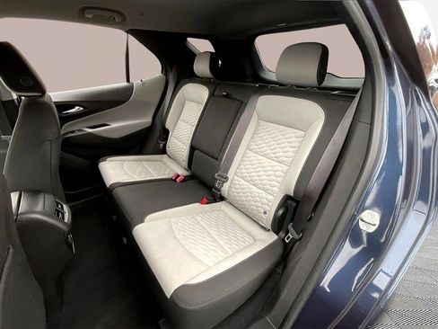 Used 2018 Chevrolet Equinox LT image 25