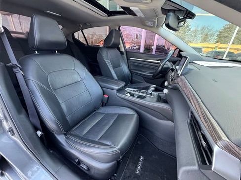 Used 2019 Nissan Altima 2.5 Platinum image 11