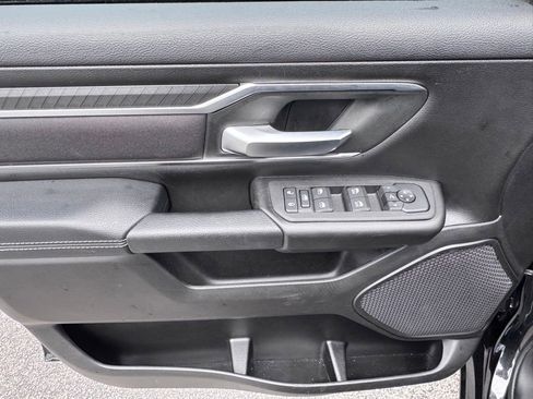 Used 2025 RAM 1500 Big Horn AWD/4WD image 9