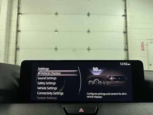 Used 2026 MAZDA CX-90 3.3 Turbo w/ Preferred Package AWD/4WD image 34