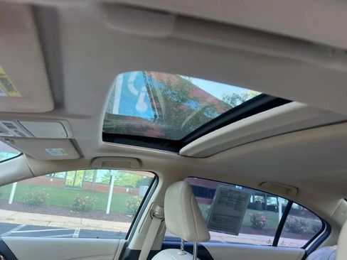Used 2017 Honda Accord EX-L image 26