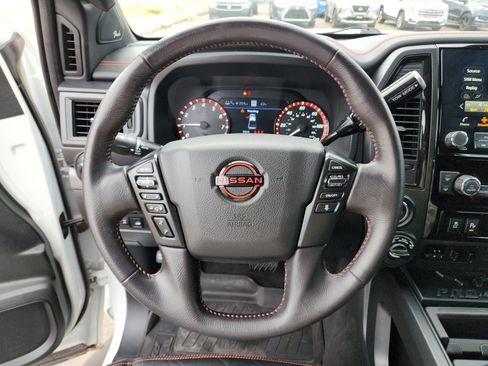 Used 2024 Nissan Titan PRO-4X w/ Pro-4x Convenience Package image 18